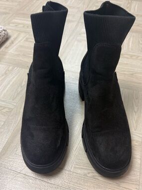 Redtop booties black suede size 8.5